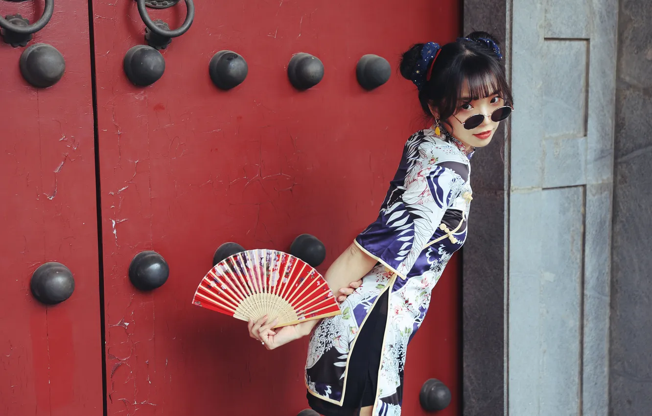 Photo wallpaper girl, pose, dress, fan, glasses, Asian