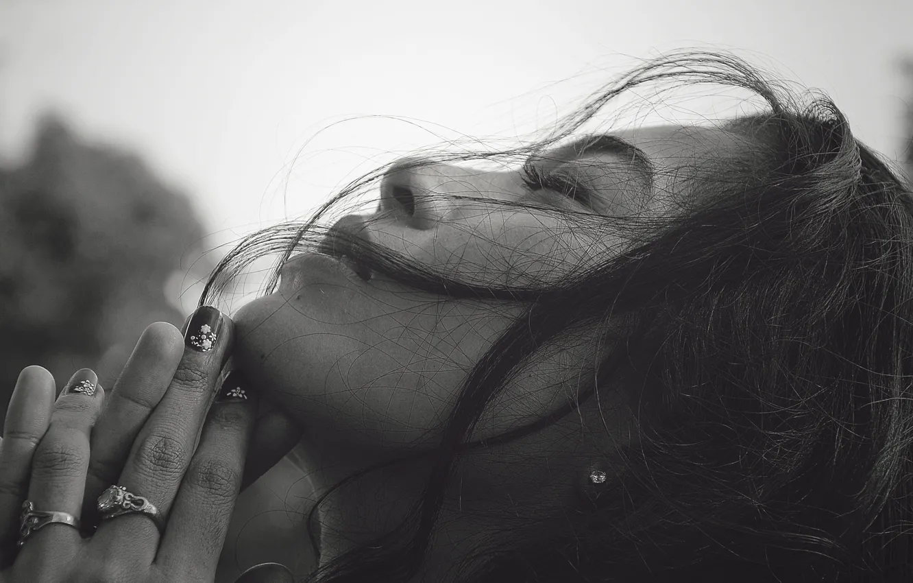 Photo wallpaper girl, face, hair, hands, ring, profile, black and white, manicure