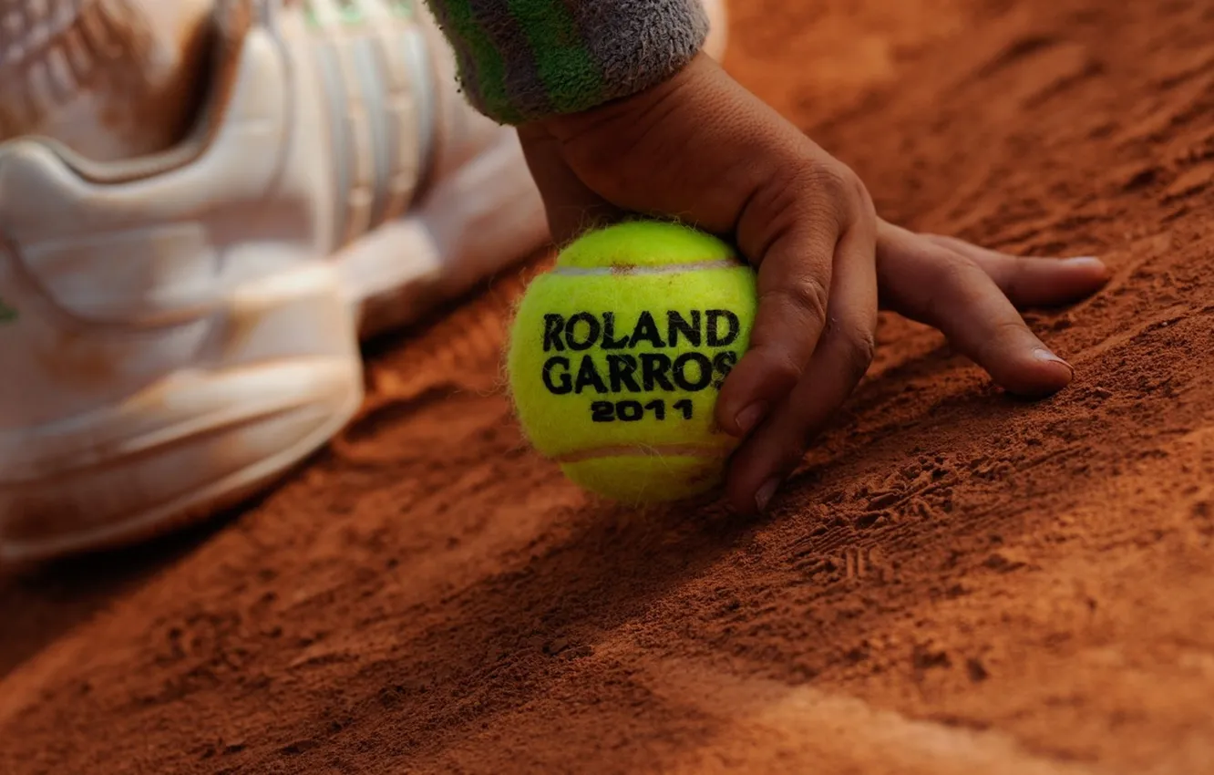 Photo wallpaper the ball, SAND, FIELD, GREEN, The BALL, HAND, MACRO, tennis