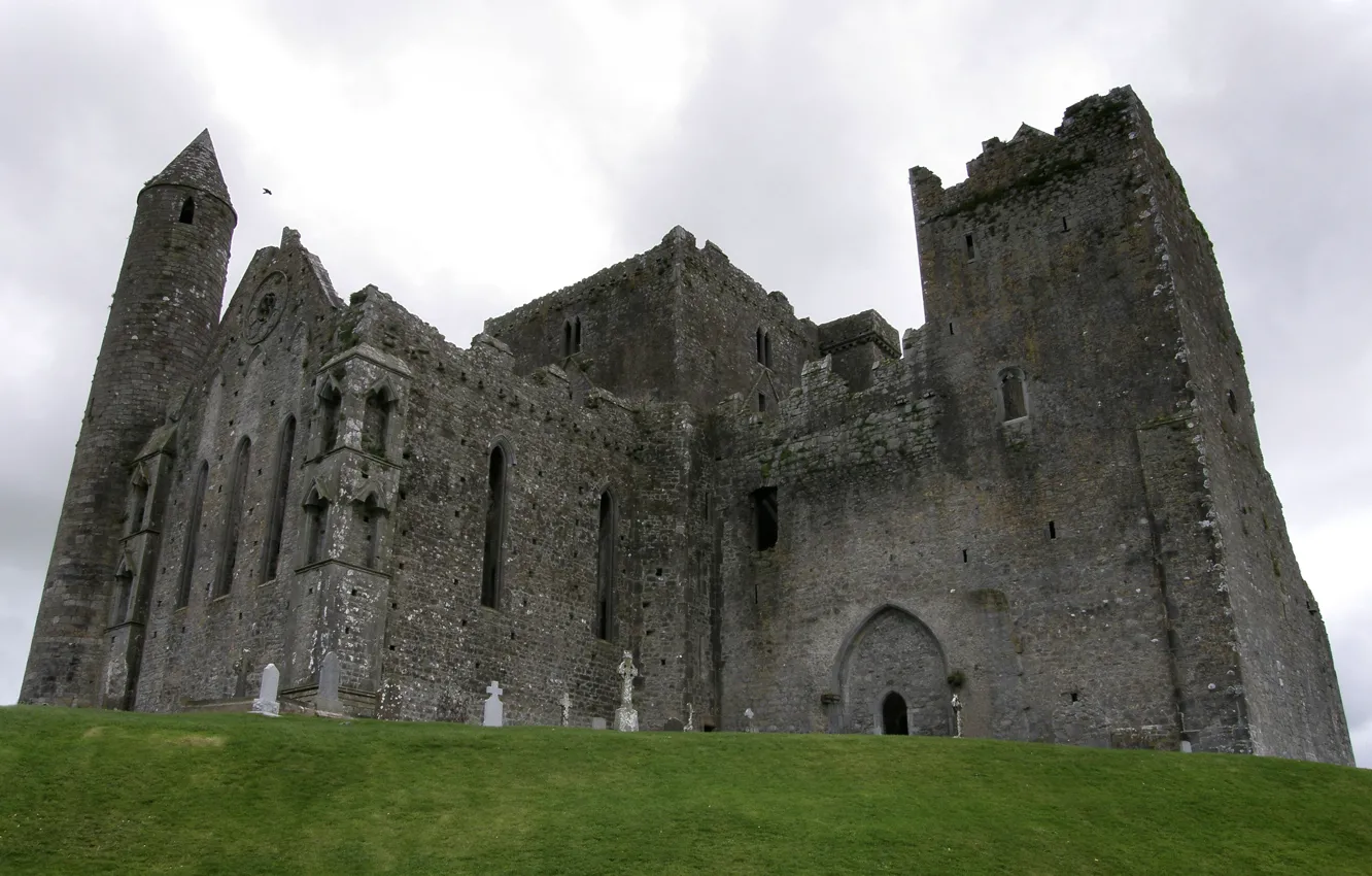 Photo wallpaper the sky, clouds, castle, ruins, Ireland, Rock of Cashel, medieval architecture