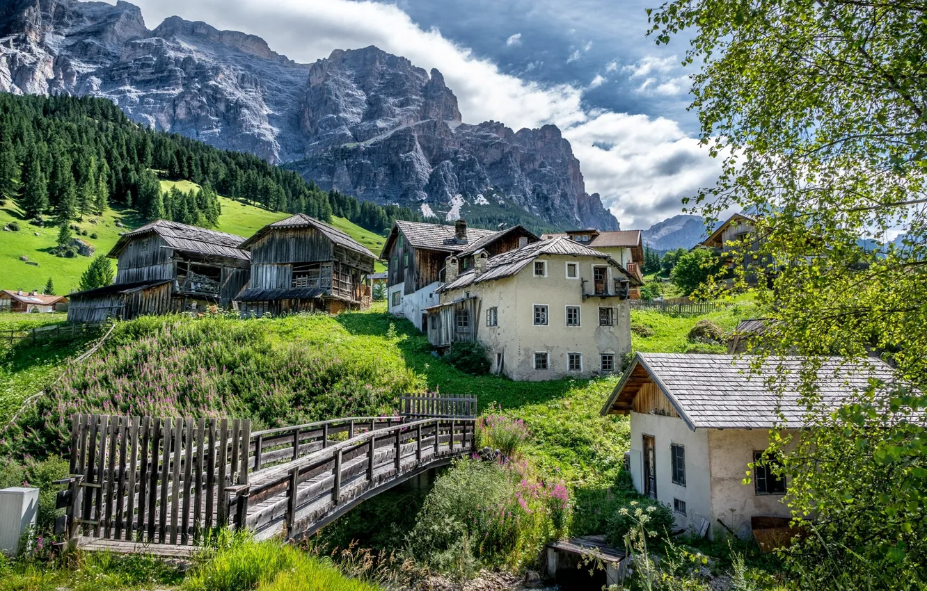 Photo wallpaper mountains, home, slope, village, Italy, the bridge, Italy, The Dolomites