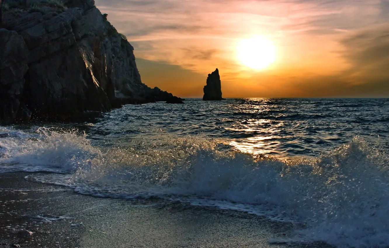 Photo wallpaper sand, sea, wave, the sky, water, the sun, rays, light