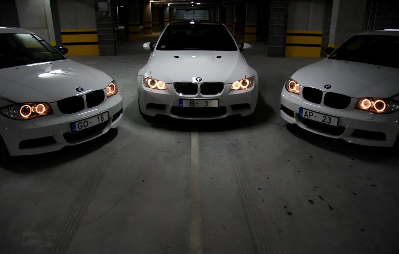 Photo wallpaper White, BMW, Lights, Garage