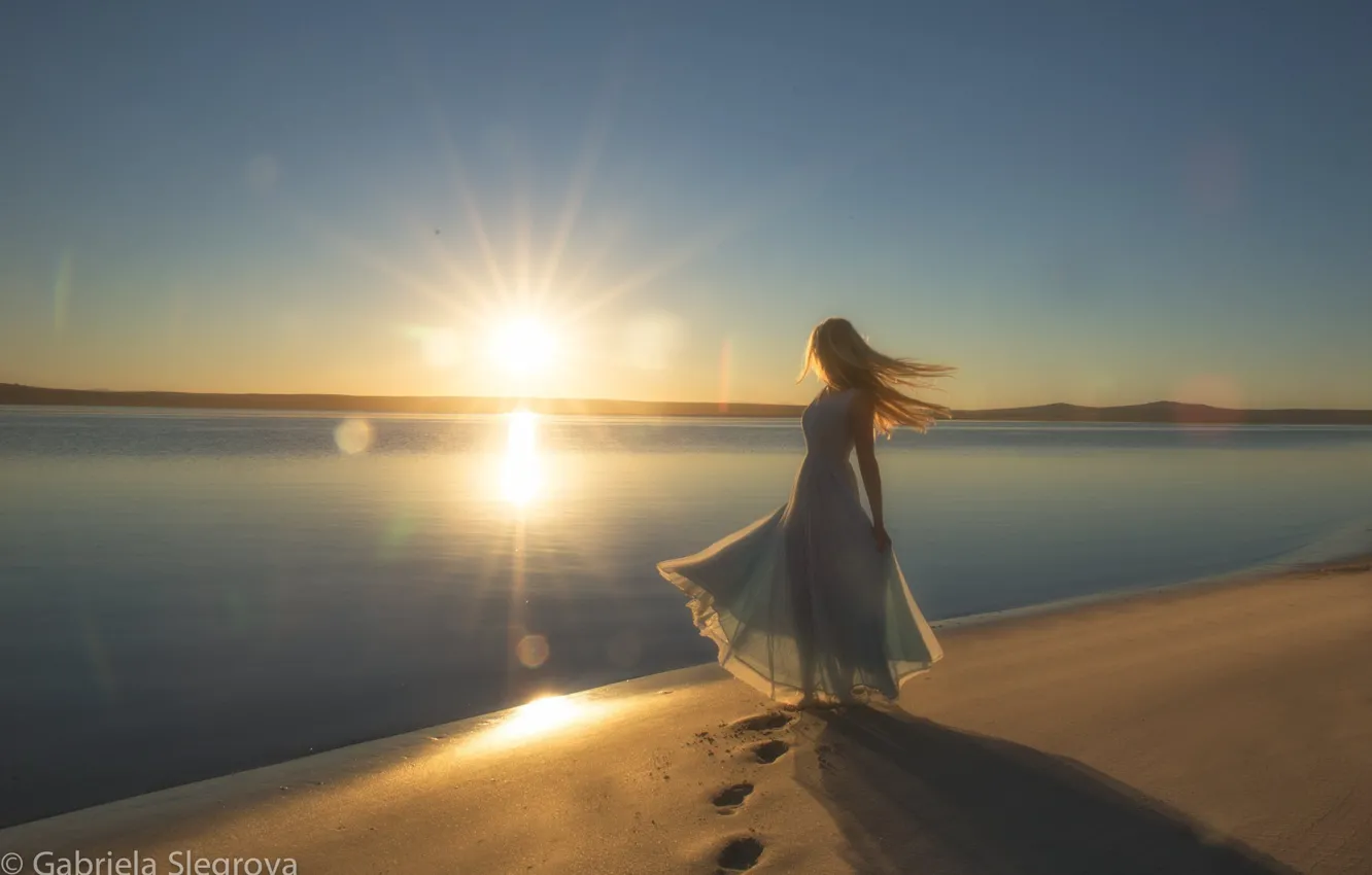 Photo wallpaper sand, the sun, rays, light, traces, mood, shore, dress