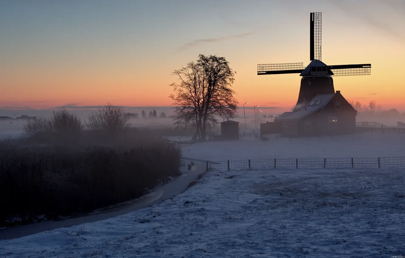 Photo wallpaper fog, loneliness, fear, mill, lonely, spinning