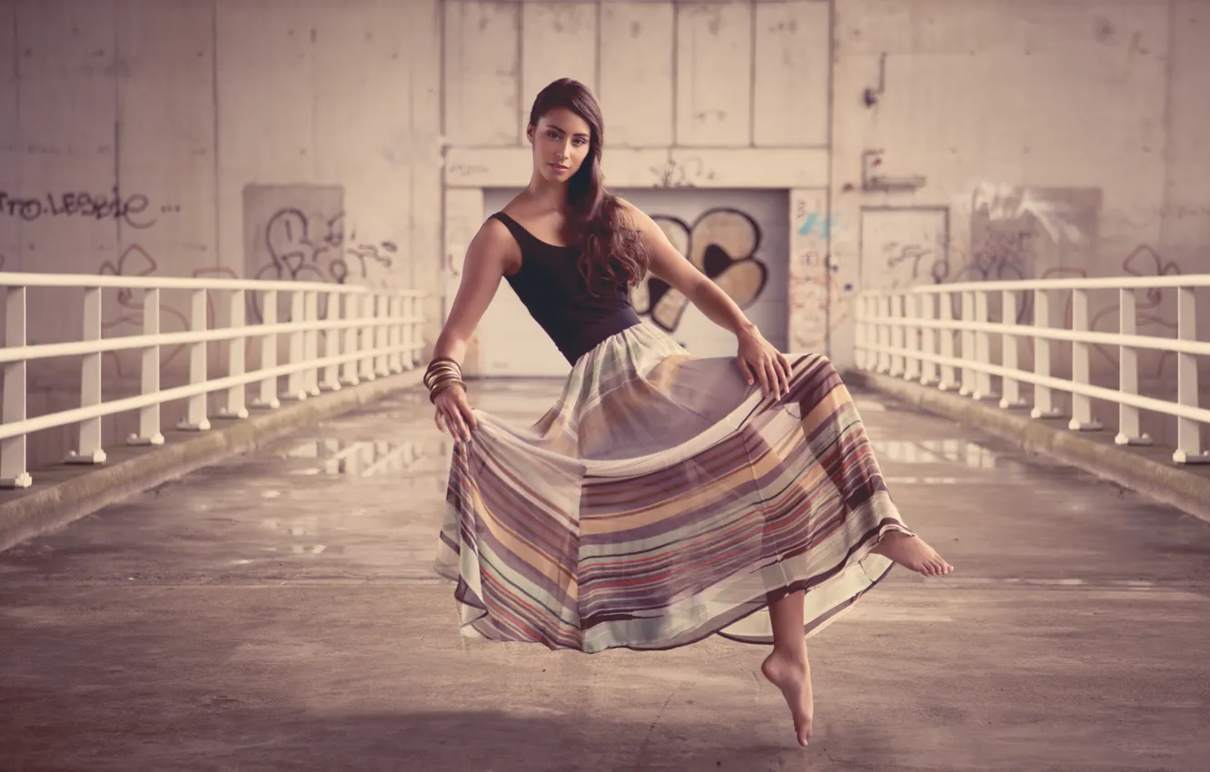 Photo wallpaper look, girl, smile, railings, bracelet, brown hair