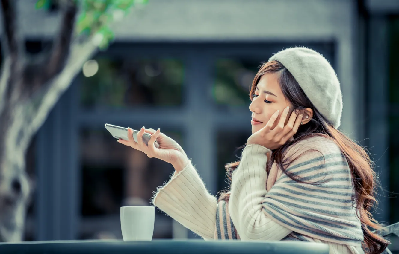 Photo wallpaper girl, Asian, sitting, takes, bokeh, smartphone
