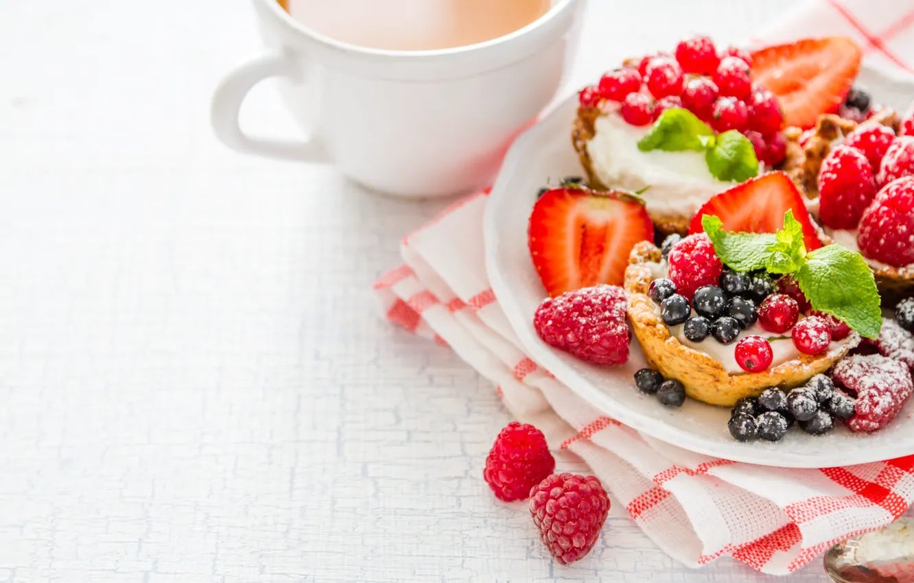 Photo wallpaper berries, coffee, cake, cream, powdered sugar, tartlets, Naumenko Oleksandra