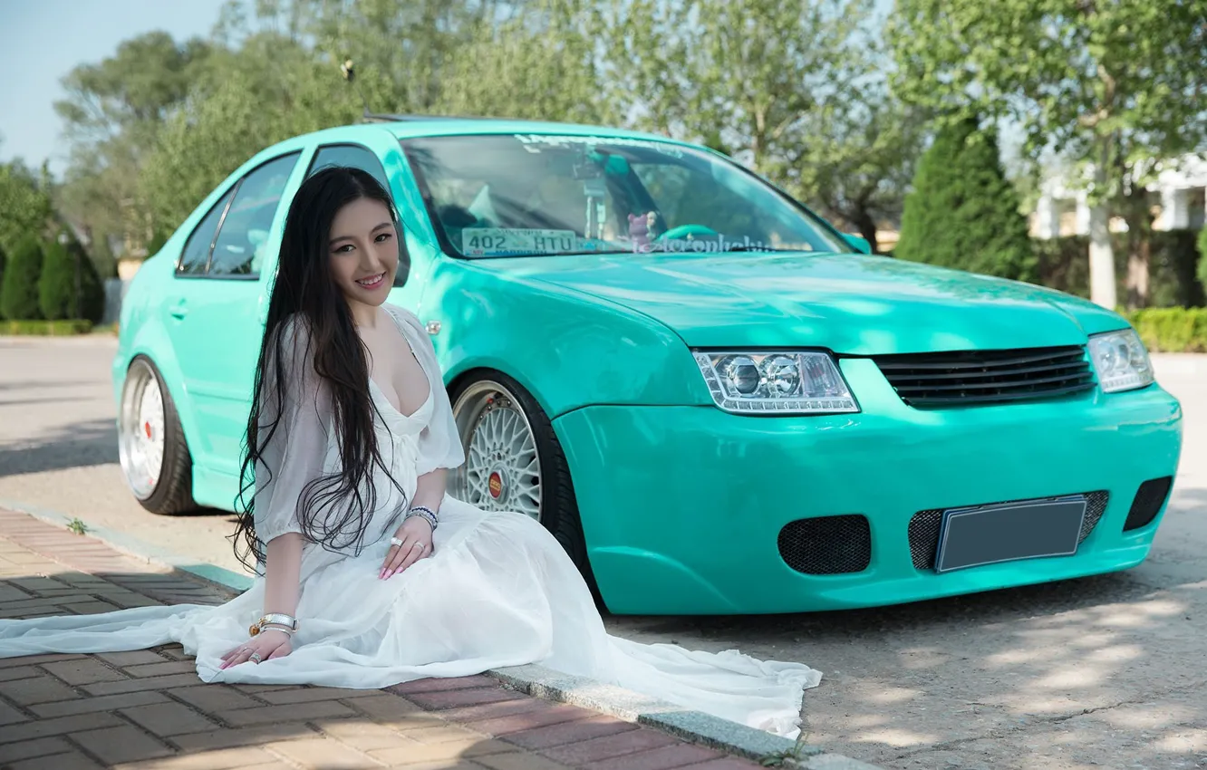 Photo wallpaper look, Asian, smile, Volkswagen Bora, beautiful girl, auto, sitting on the machine, girl