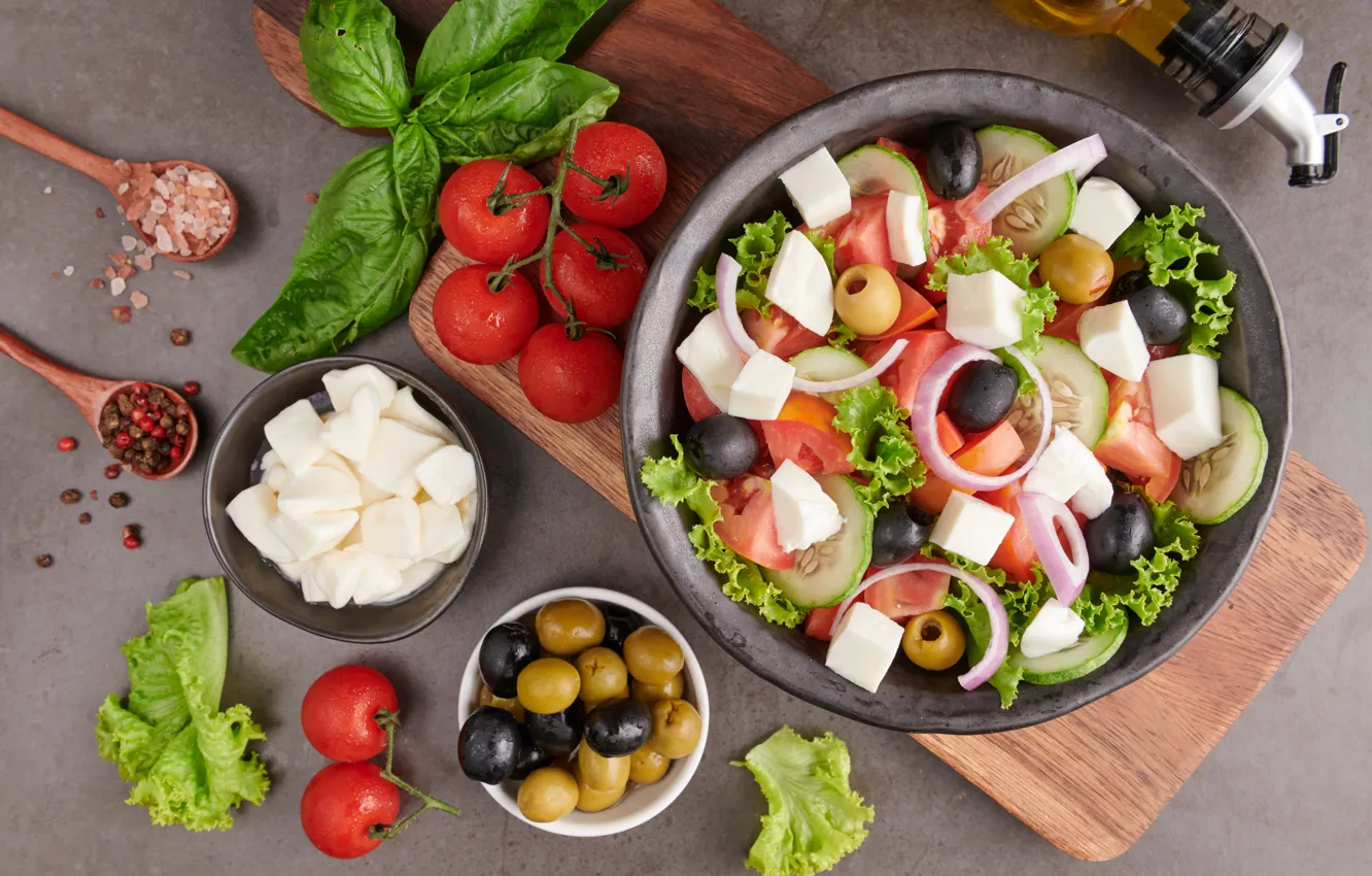 Photo wallpaper bowl, tomatoes, olives, salad