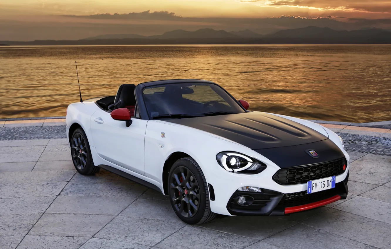 Photo wallpaper shore, Roadster, spider, black and white, double, Abarth, 2016, 124 Spider