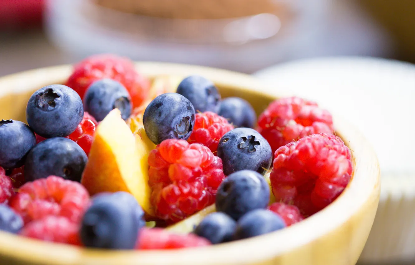 Photo wallpaper macro, berries, raspberry, blueberries, bowl, bokeh, blurred background, blueberries