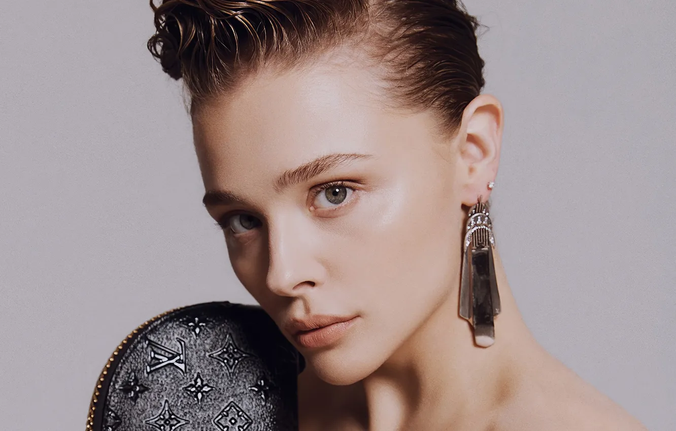 Photo wallpaper look, girl, face, earrings, actress, Chloe Grace Moretz