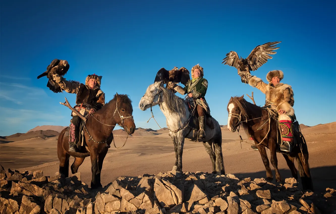 Photo wallpaper hunters, Mongolia, Holiday eagle