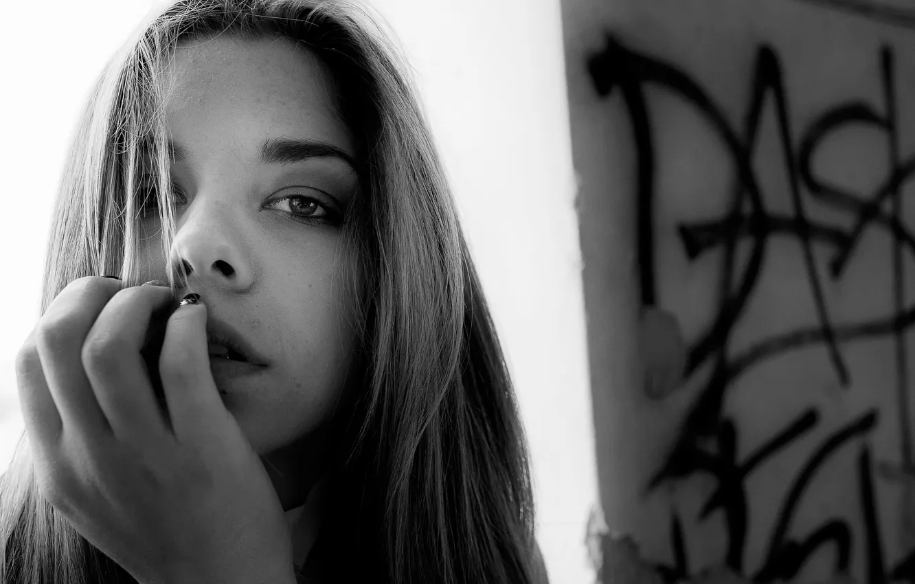 Photo wallpaper look, background, portrait, b & W photo