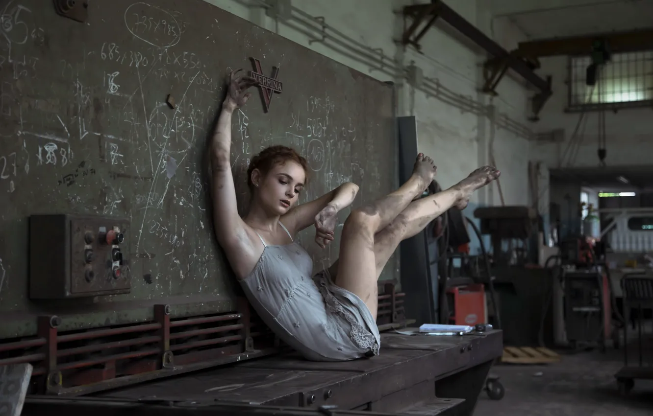 Photo wallpaper girl, pose, background