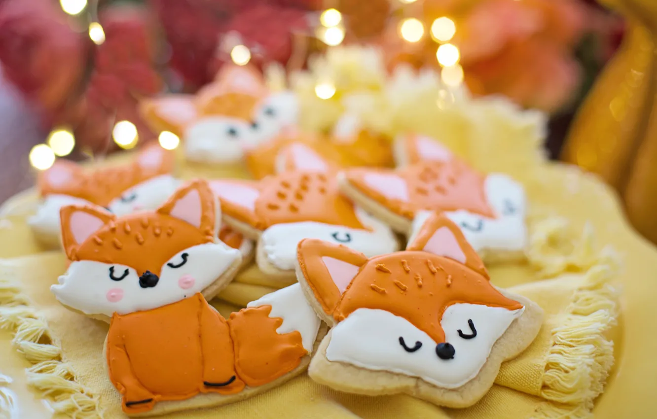 Photo wallpaper winter, holiday, new year, towel, blur, lights, cookies, muzzle