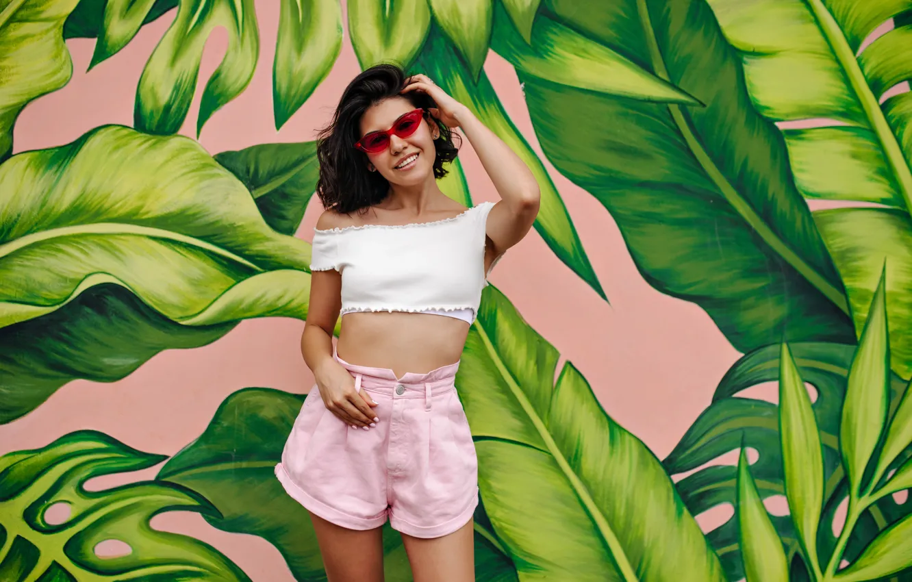 Photo wallpaper girl, smile, sweetheart, shorts, beautiful