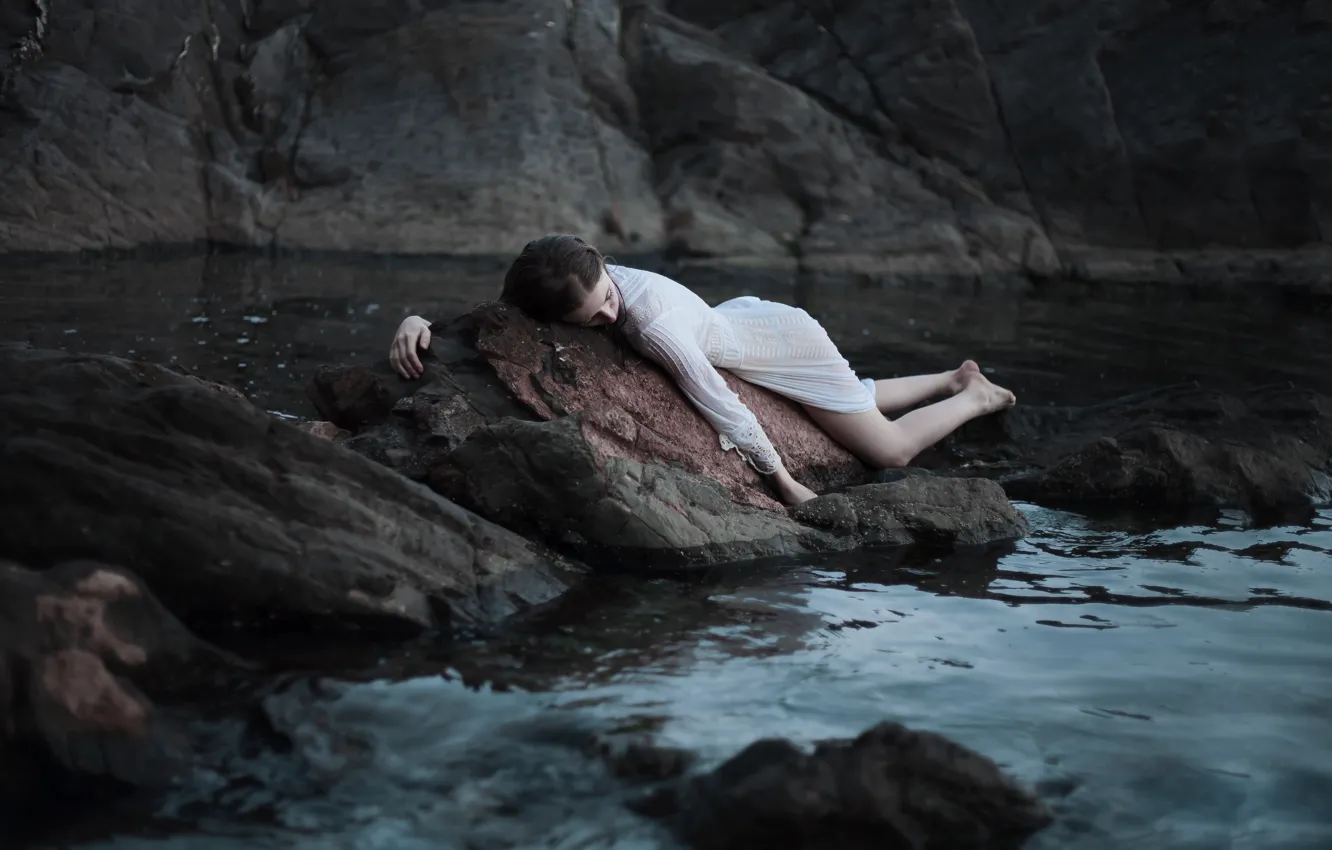Photo wallpaper water, girl, stones, dress, Greta Larosa