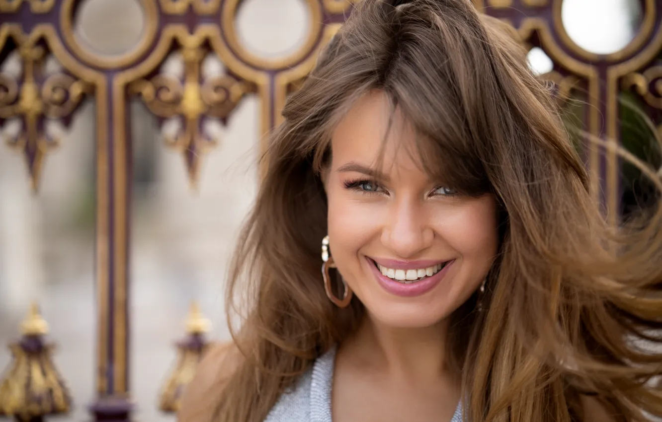 Photo wallpaper look, girl, face, smile, mood, hair, portrait, Alina