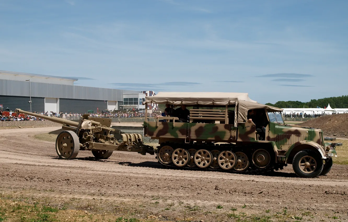 Photo wallpaper camouflage, coloring, tractor, German, half-track, Sd Kfz 7, German anti-tank gun PaK 43/41, 8 ton