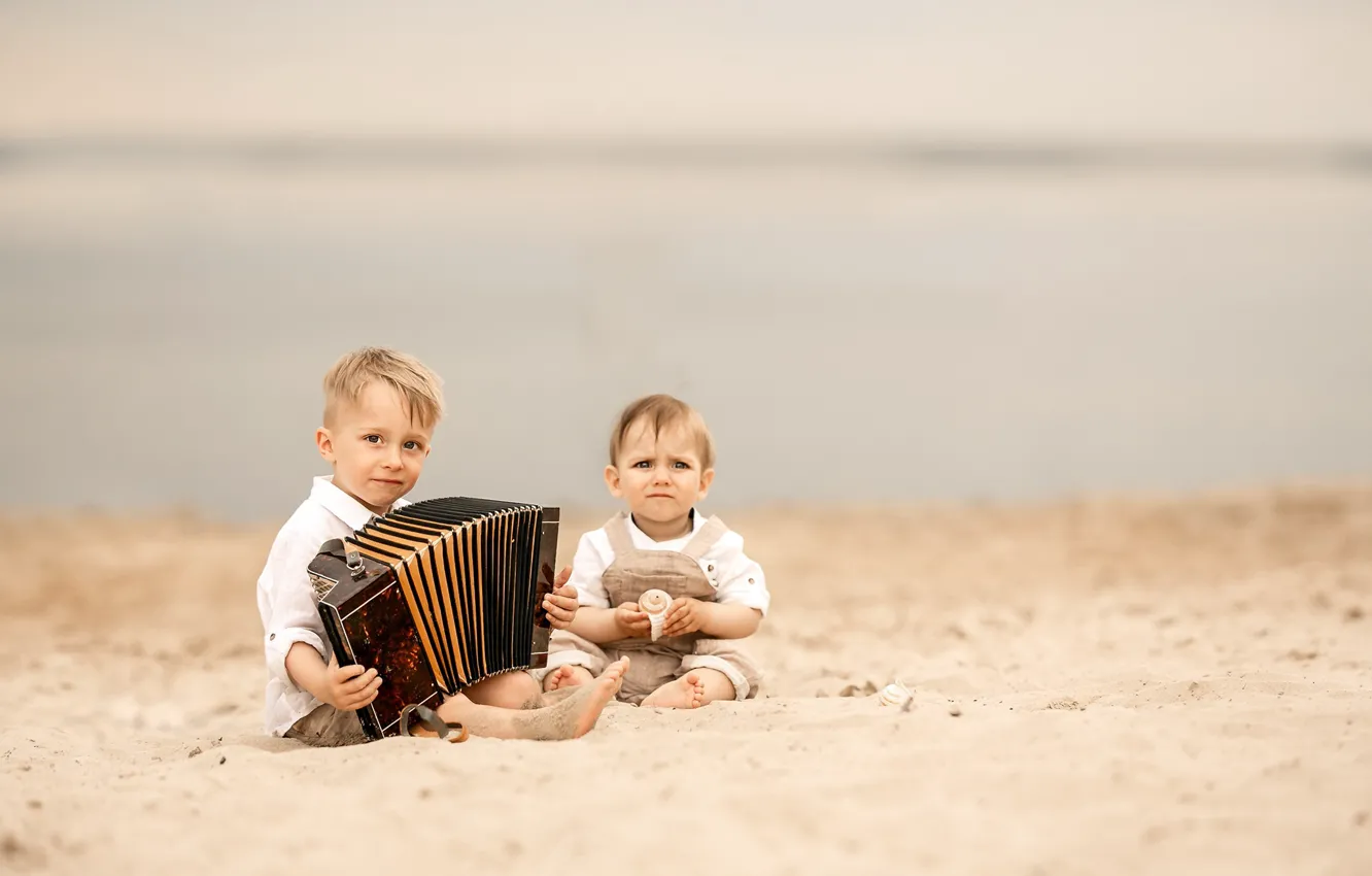 Photo wallpaper summer, shore, boys, accordion