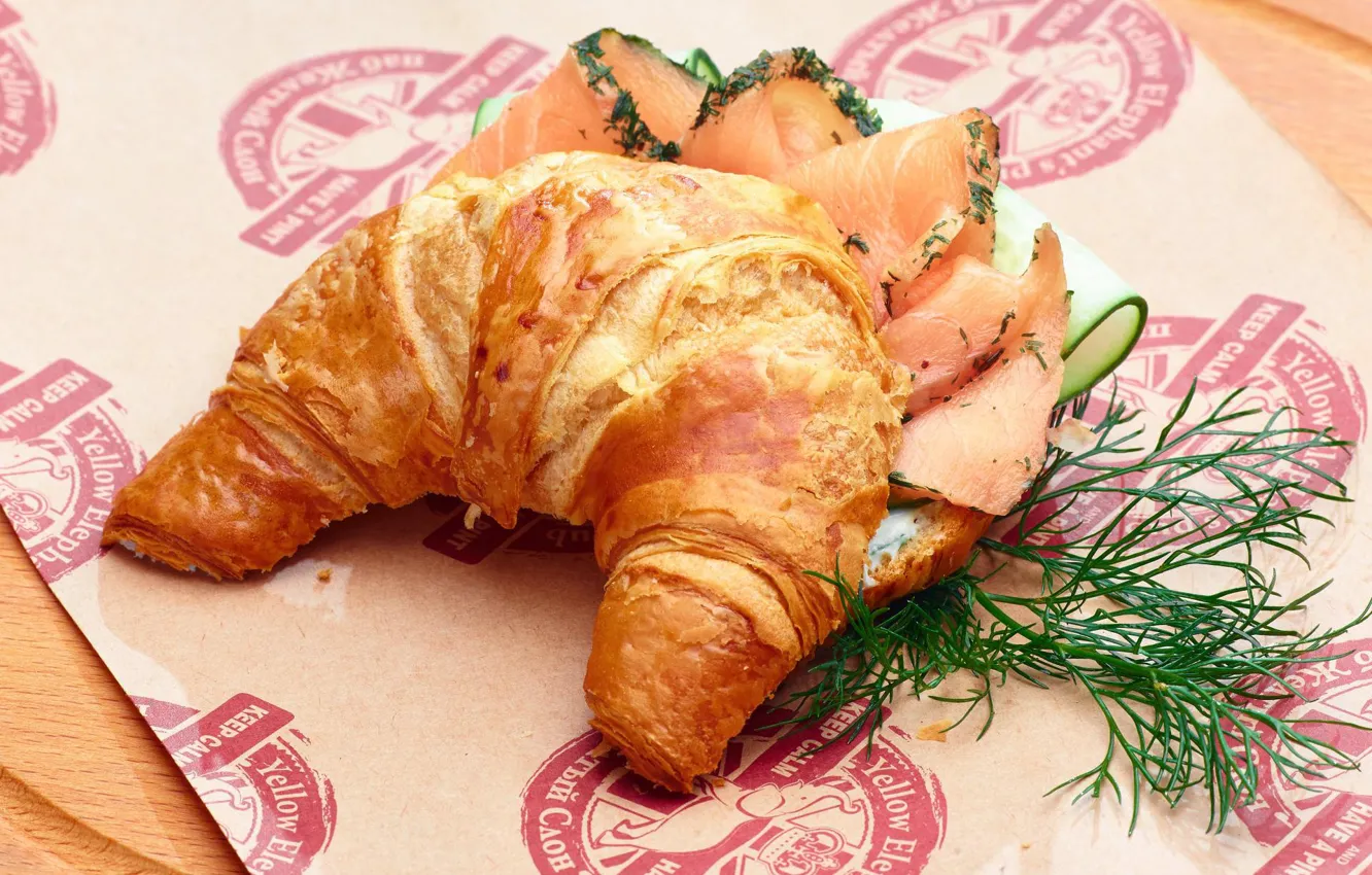 Photo wallpaper greens, croissant, sandwiches, salmon