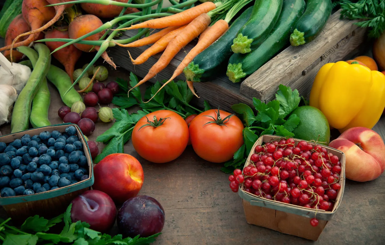 Photo wallpaper red, berries, harvest, blueberries, pepper, fruit, box, tray