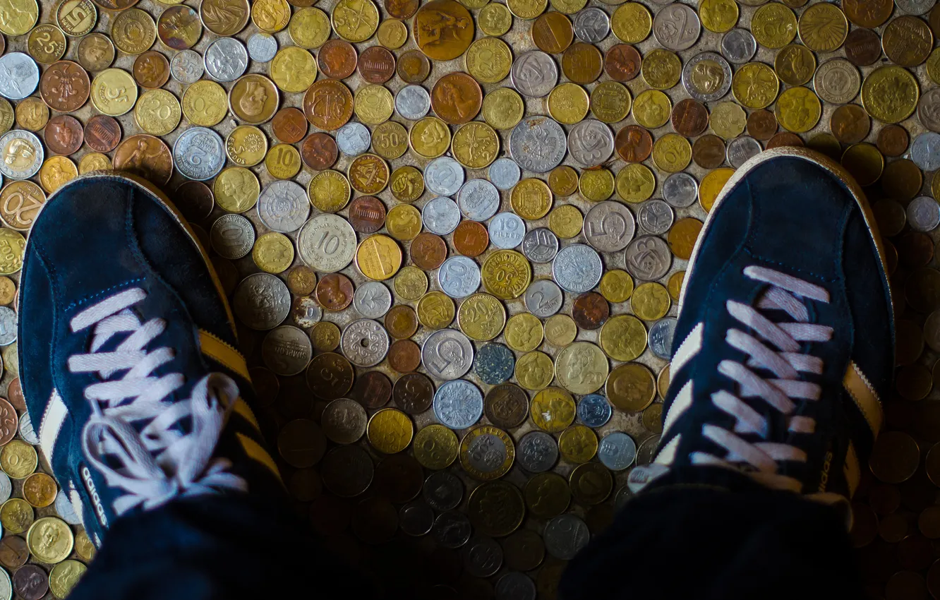 Photo wallpaper feet, shoes, sneakers, money, coins, laces