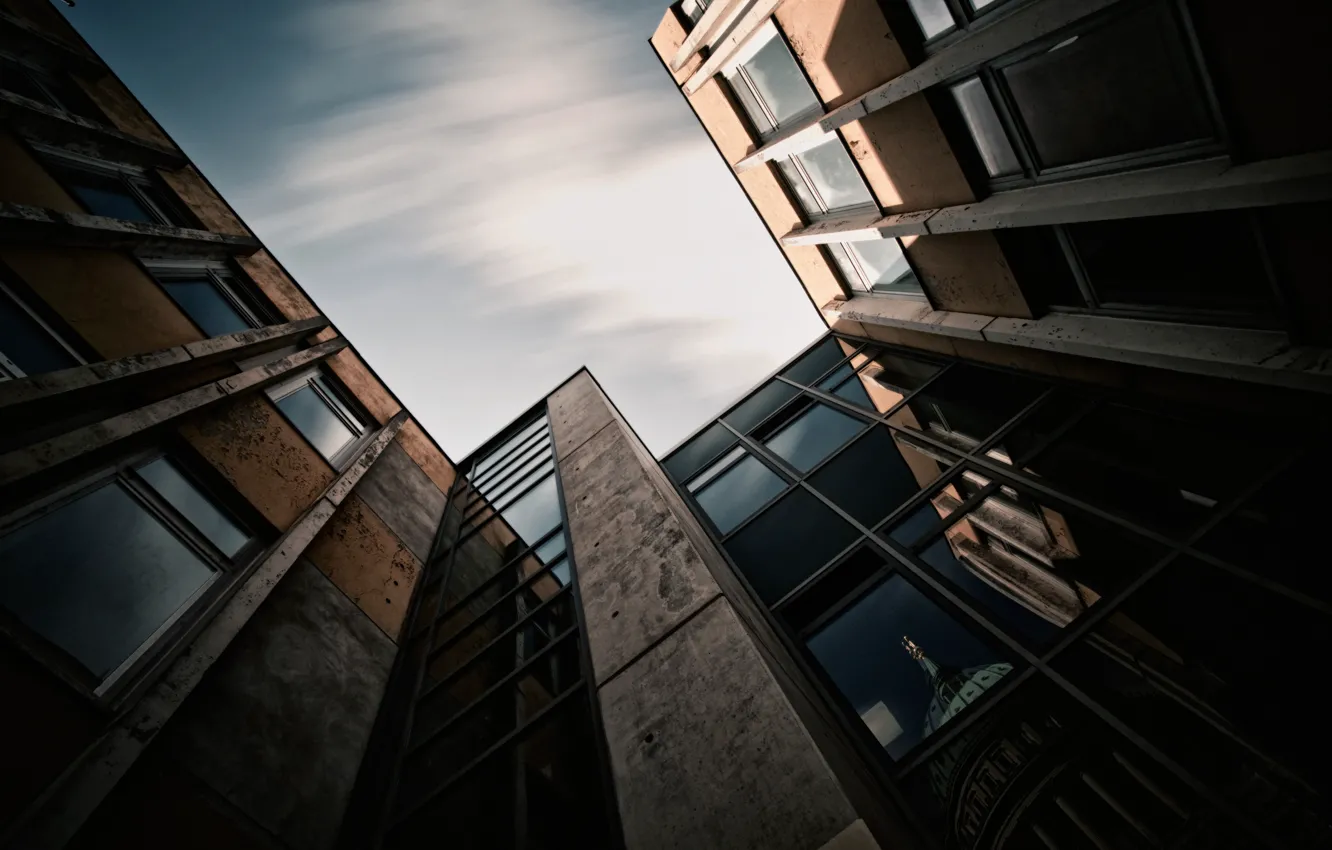 Photo wallpaper the sky, the city, well