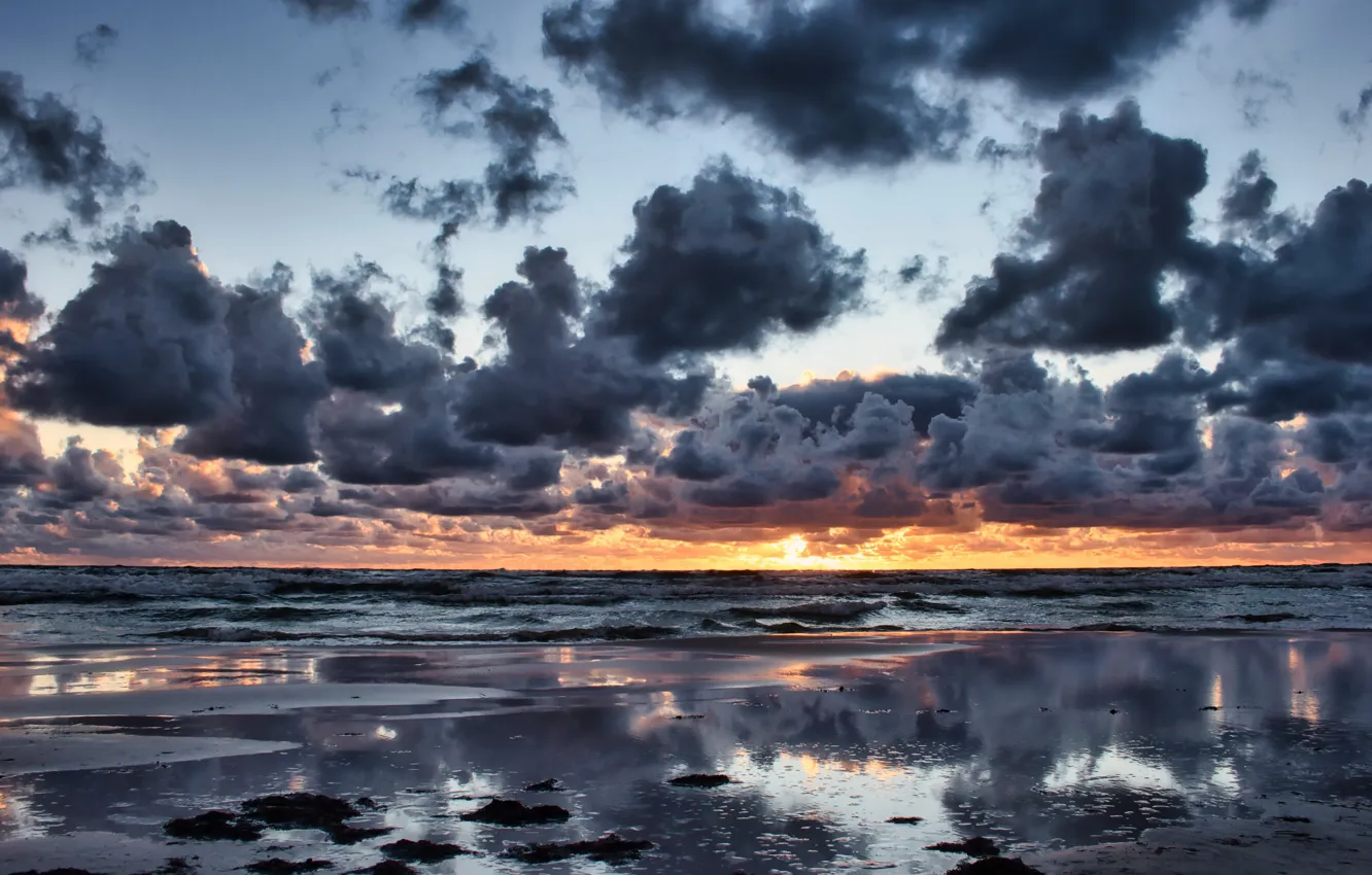 Photo wallpaper Latvia, Baltic Sea, Ukraine, Autumn clouds