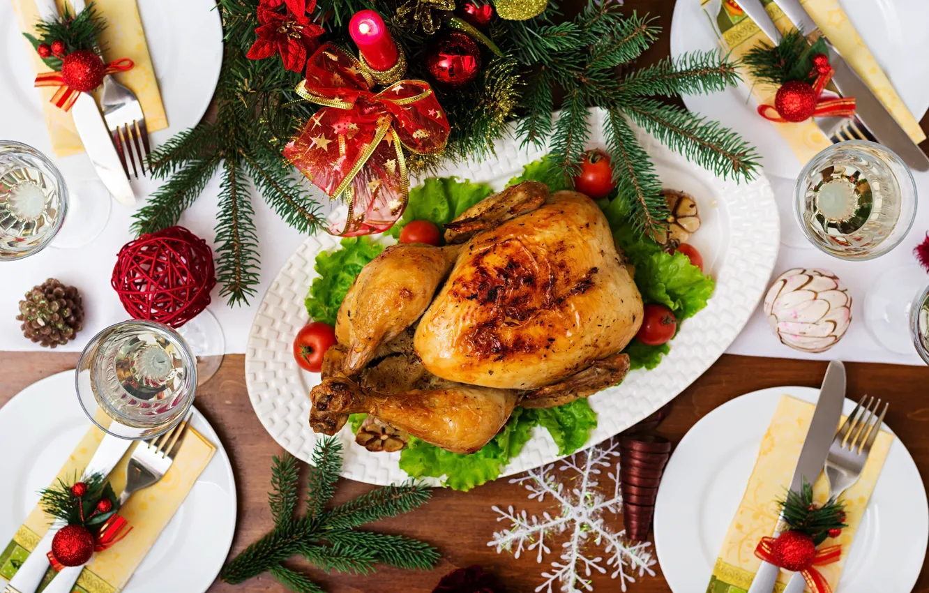 Photo wallpaper fir-tree branches, Grilled chicken, dishes, decoration
