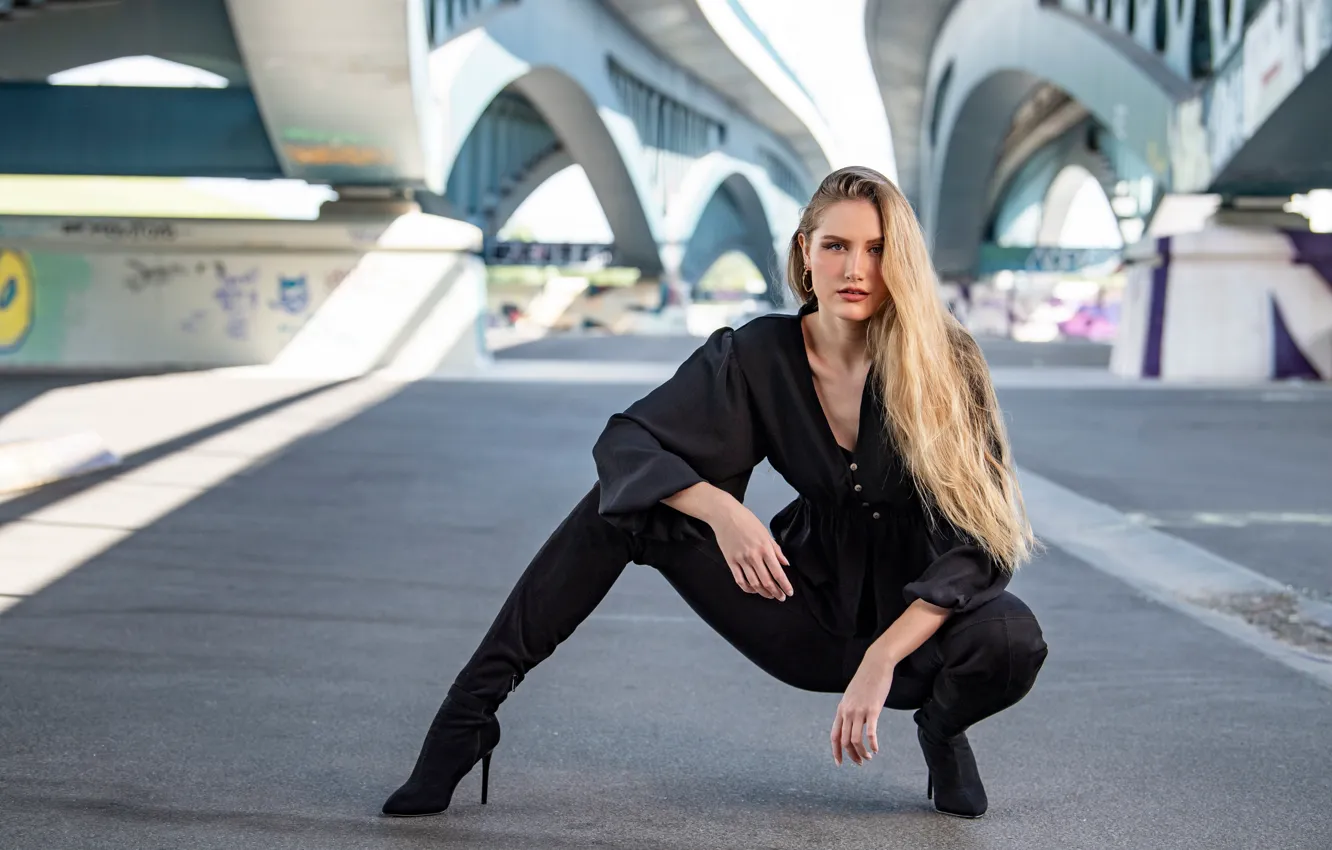 Photo wallpaper look, pose, blonde, Jolanda