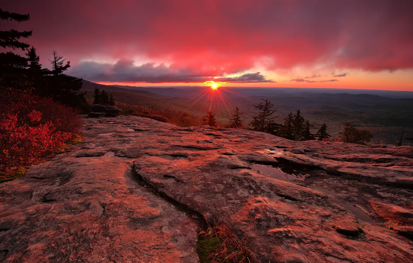Photo wallpaper the sun, rays, sunset, mountains, nature, USA, North Carolina
