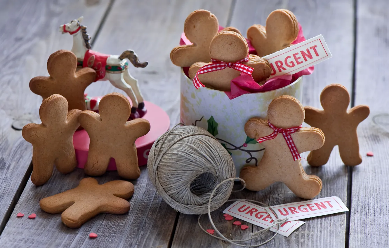 Photo wallpaper tangle, men, cookies, thread, cakes, gingerbread