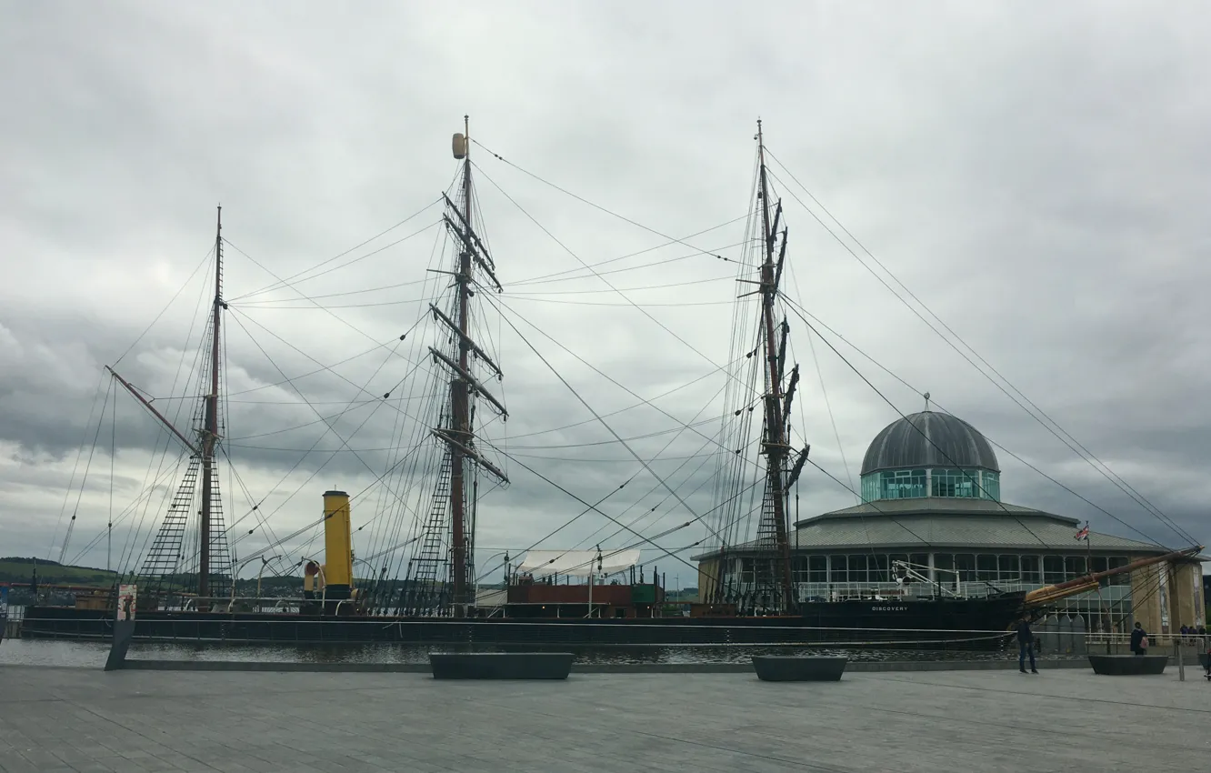 Photo wallpaper Scotland, Discovery, Museum ship, bark, Dundee