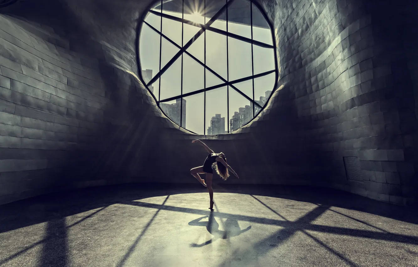 Photo wallpaper girl, city, the city, dance, window, girl, dance, window