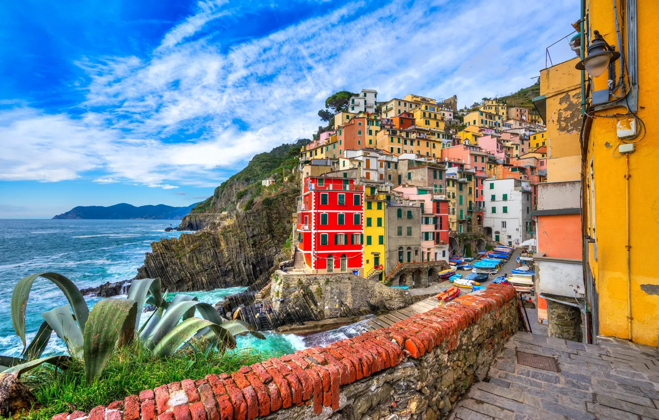 Photo wallpaper sea, rocks, coast, Villa, Italy, houses, Riomaggiore, travel