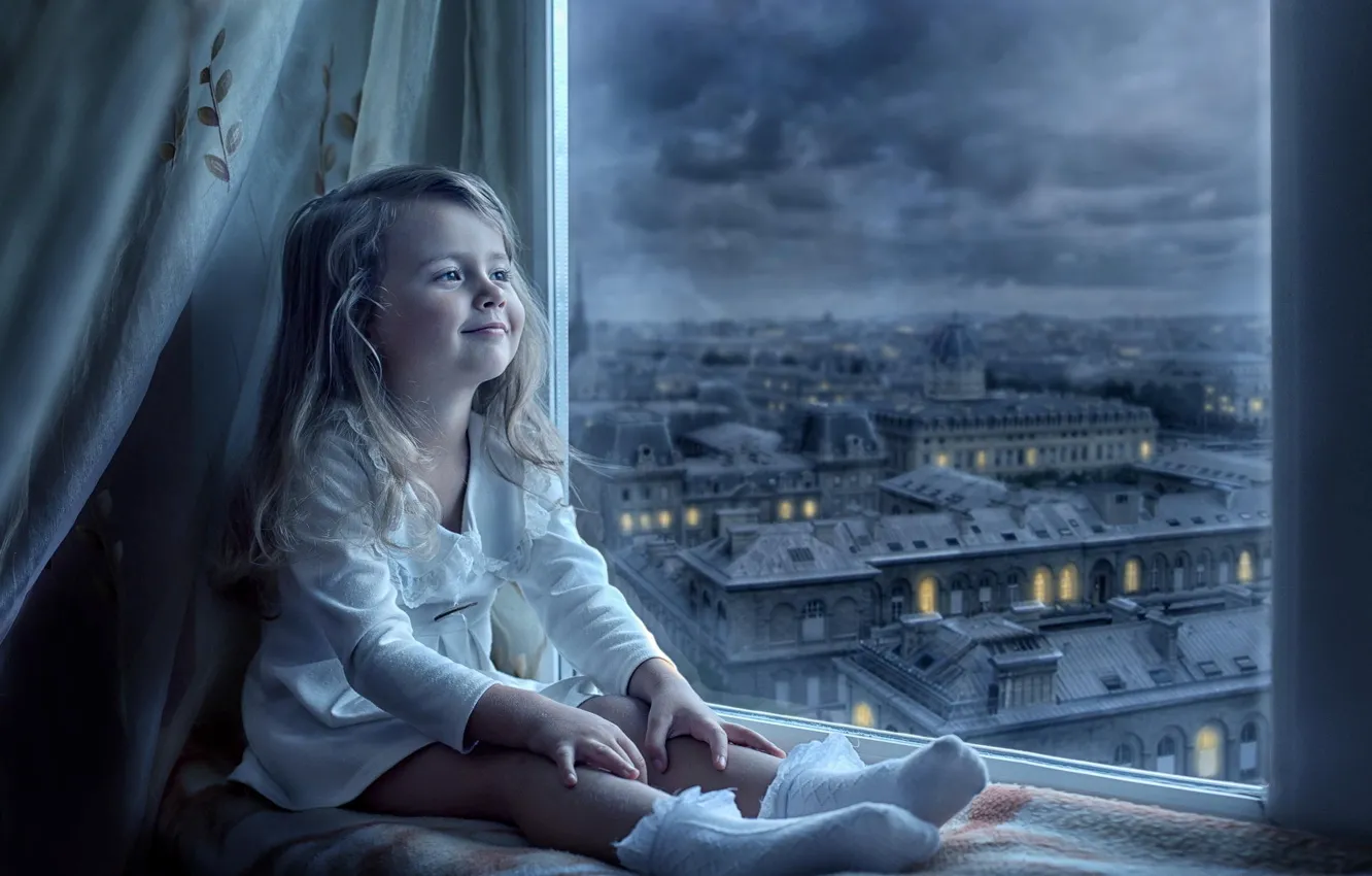 Photo wallpaper the city, smile, view, window, girl, child