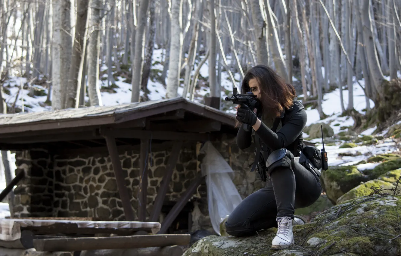 Photo wallpaper girl, machine, aiming