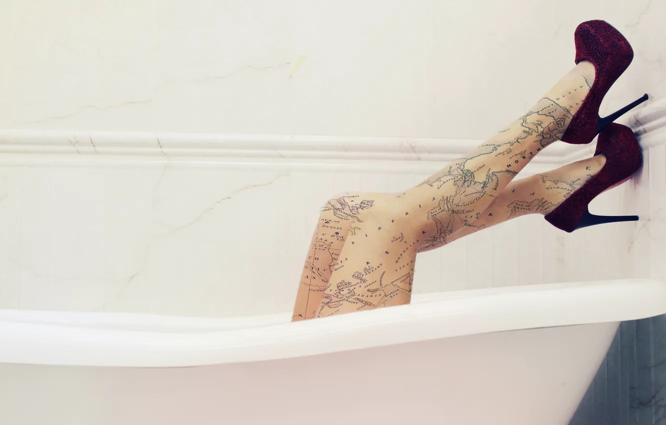 Photo wallpaper feet, map, shoes, bath