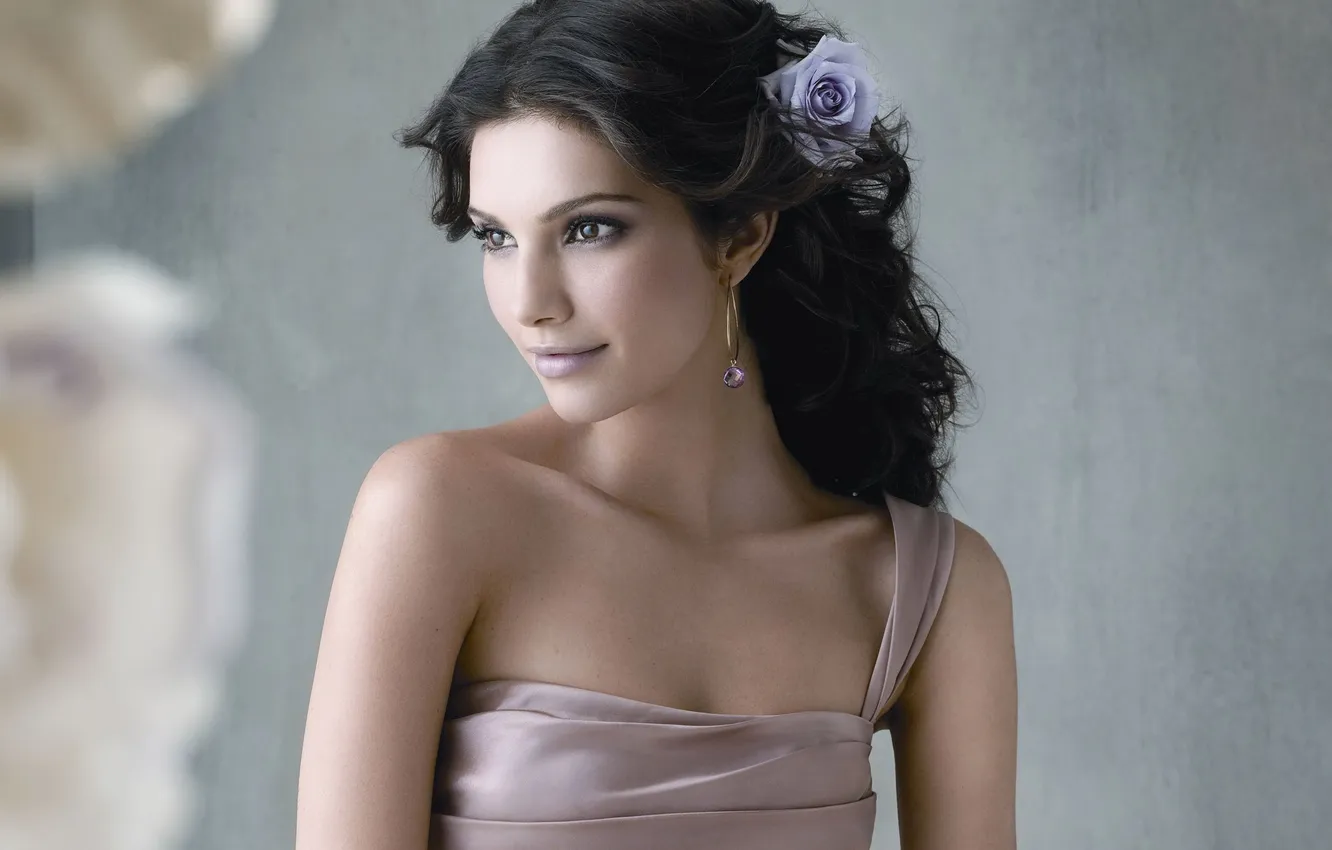 Photo wallpaper girl, flowers, wall, earrings