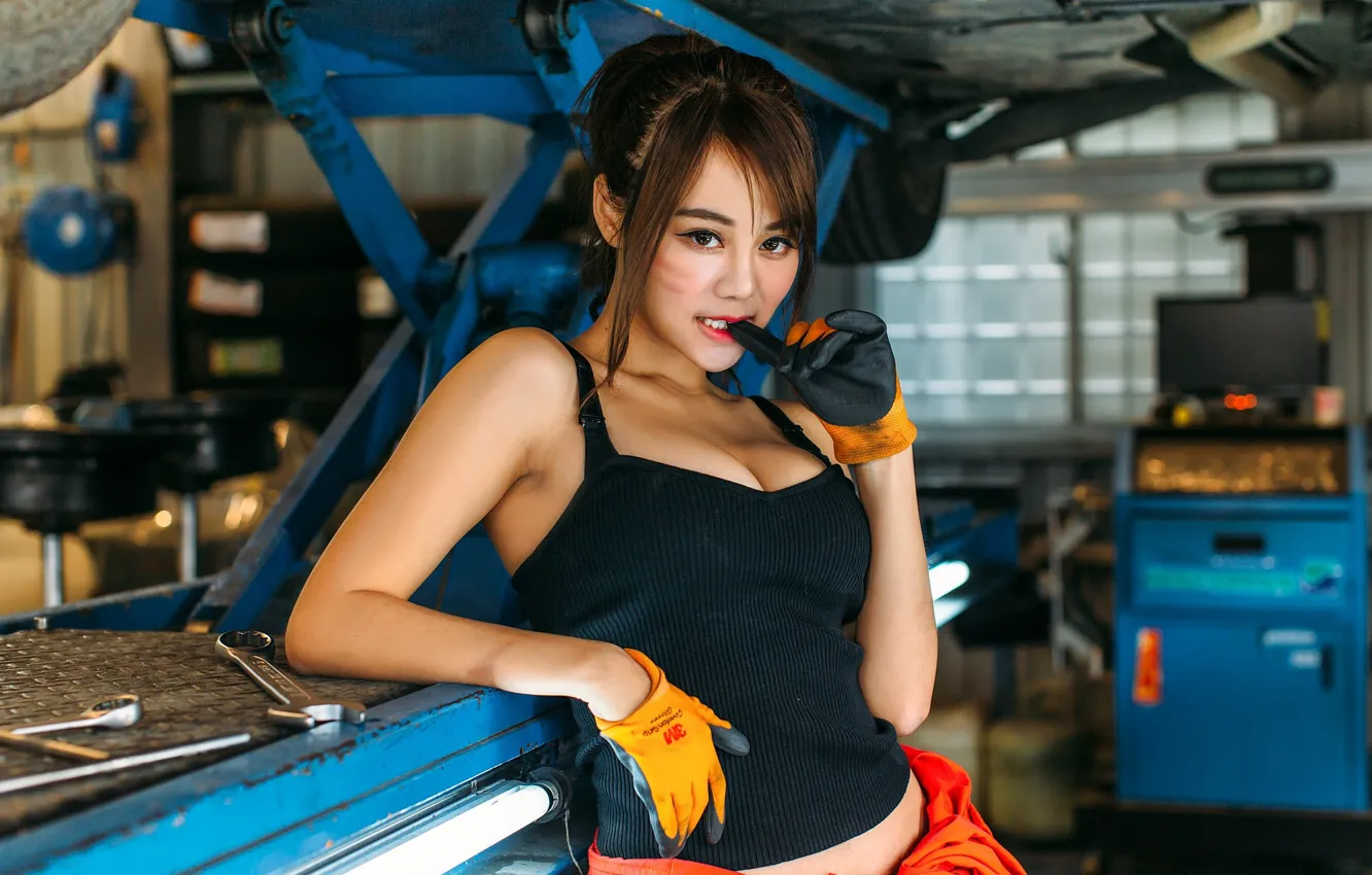 Photo wallpaper girl, sexy, Asian, garage