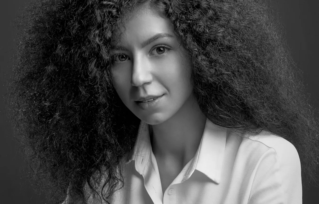 Photo wallpaper portrait, black and white, curly, Evgeny Degtev, Lyudmila Mikhalko