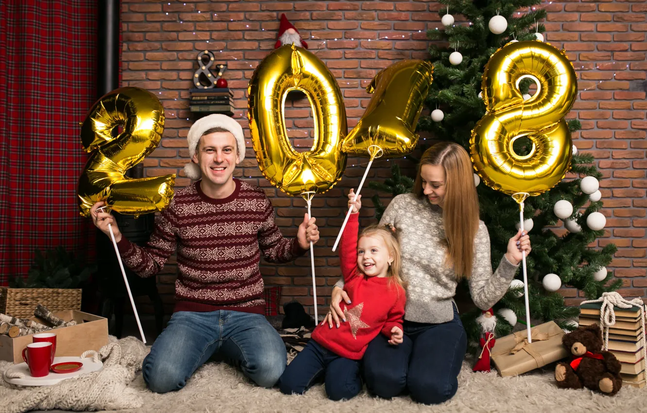 Photo wallpaper holiday, balls, tree, new year, family, Studio