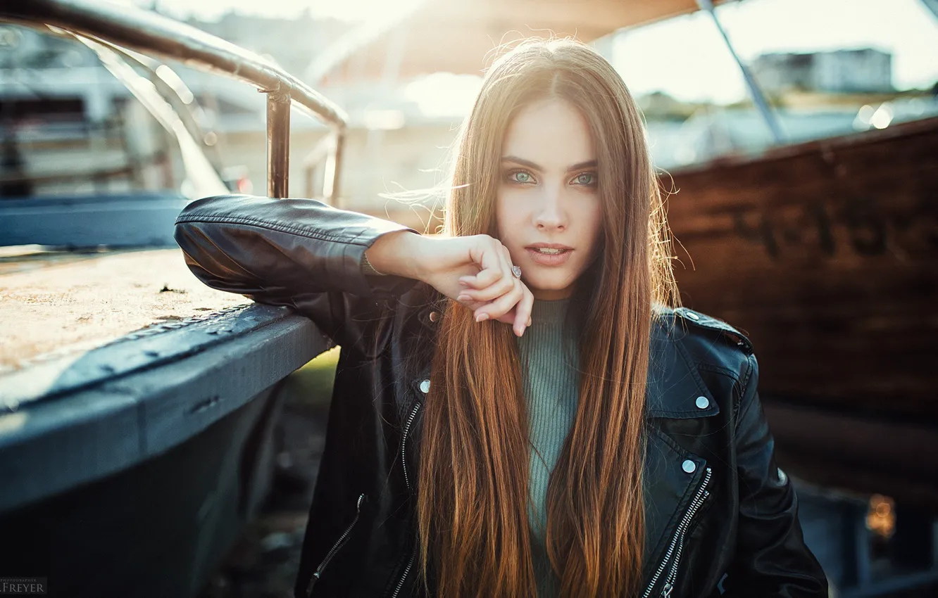 Photo wallpaper look, pose, model, portrait, hands, makeup, jacket, hairstyle