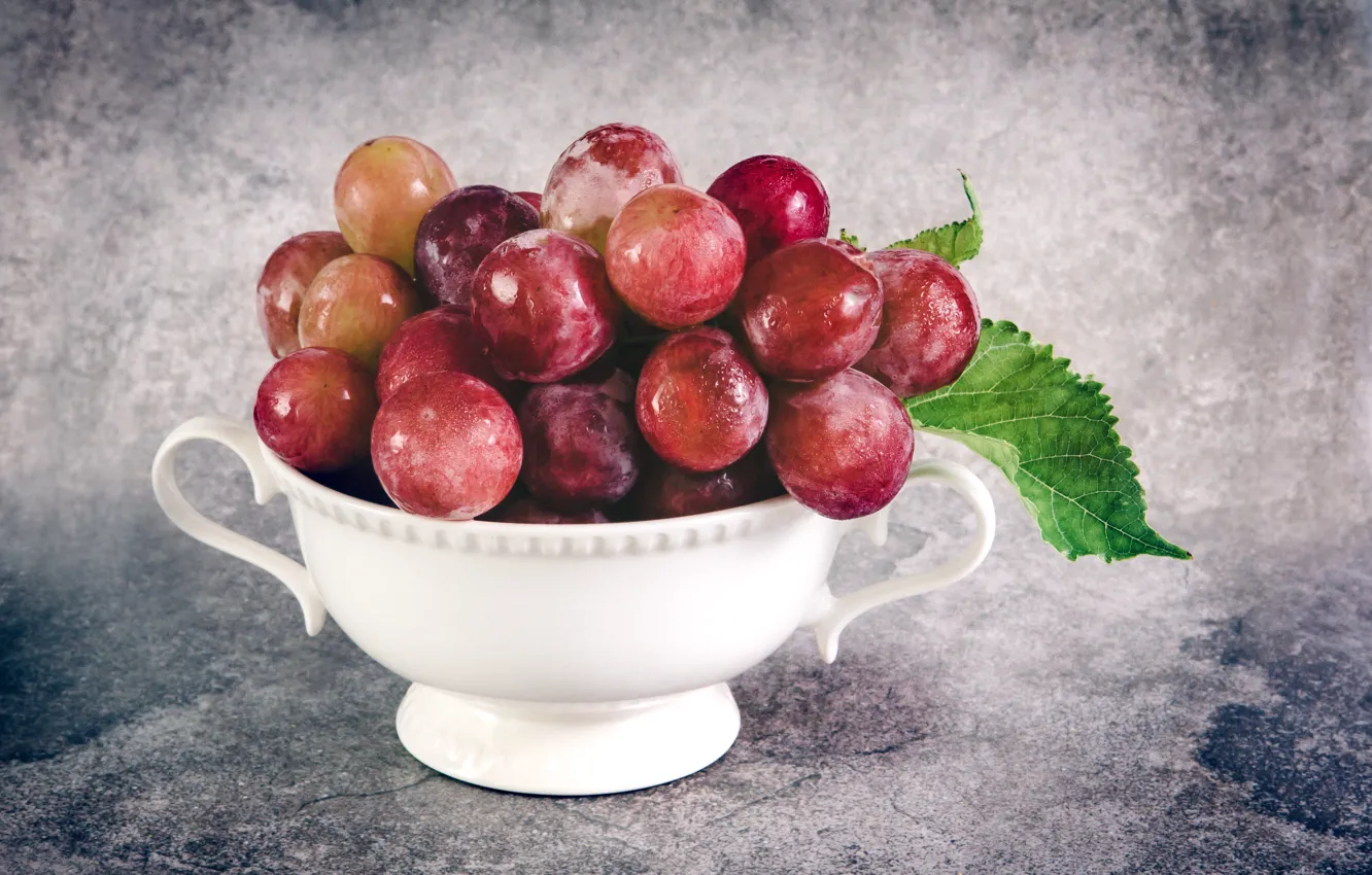 Photo wallpaper berries, grapes, bunch