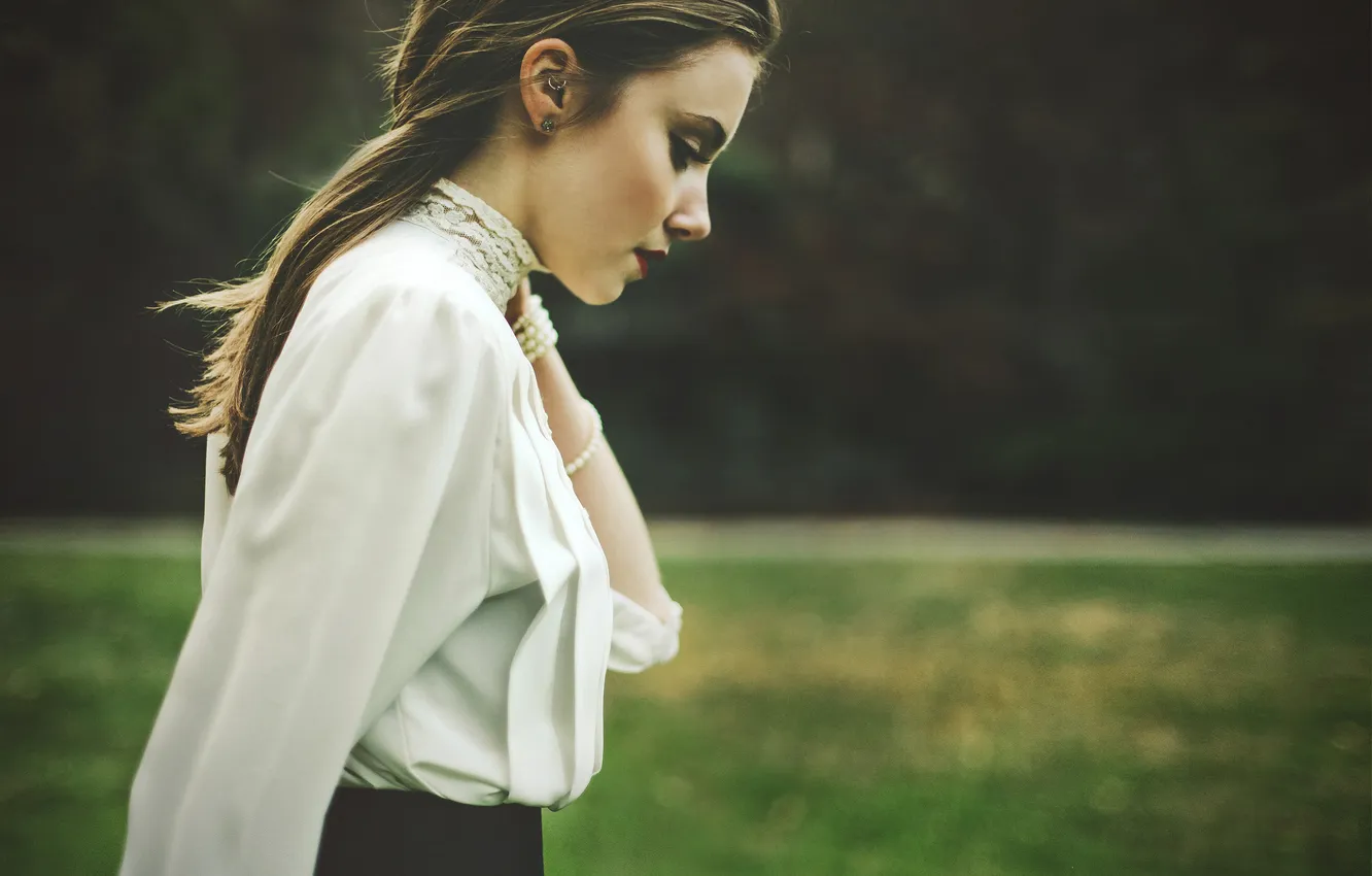 Photo wallpaper girl, blouse, profile