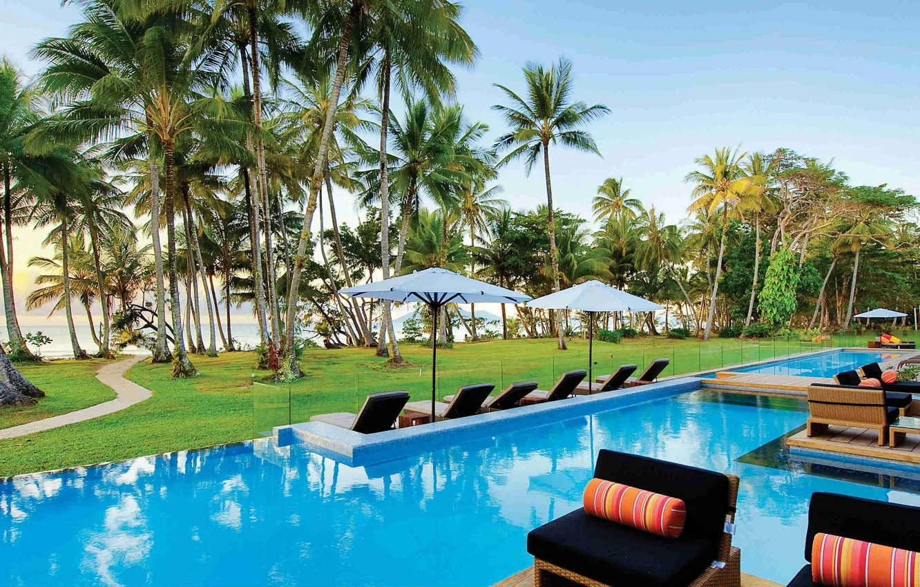 Photo wallpaper tropics, palm trees, the ocean, Villa, pool, resort