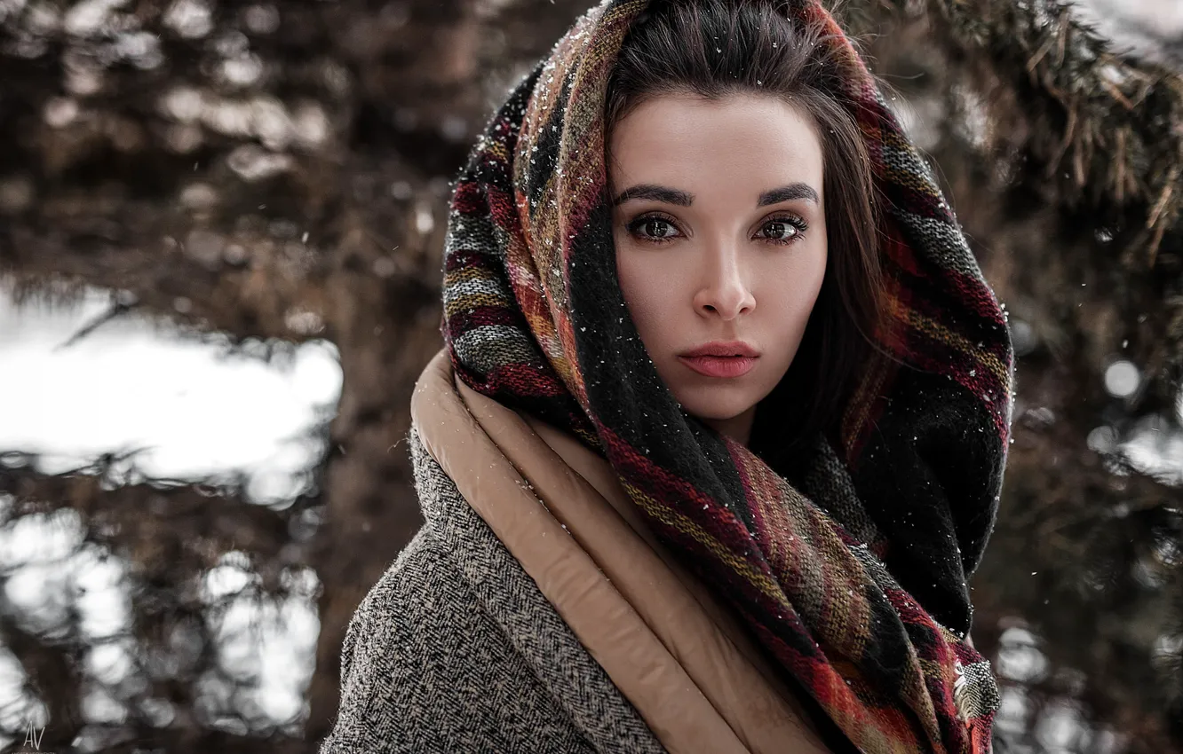 Photo wallpaper winter, look, girl, snow, portrait, scarf, photographer, shawl